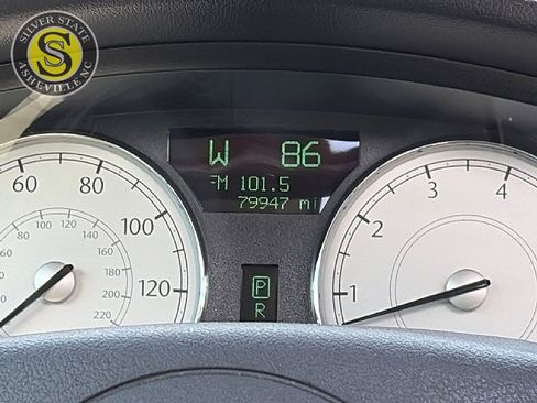 Used 2005 Chrysler 300 Touring RWD image 27
