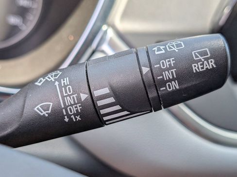 Used 2019 Chevrolet Blazer LT w/ Sun and Wheels Package FWD image 28