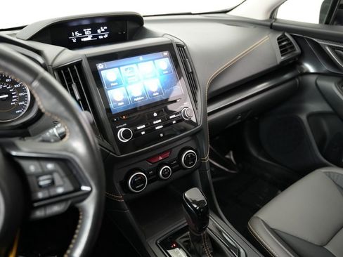 Used 2021 Subaru Crosstrek 2.5i Sport w/ Moonroof Package image 19