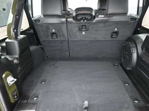 Used 2021 Jeep Wrangler Unlimited Sahara w/ Uconnect 4C Nav & Sound Group AWD/4WD image 25