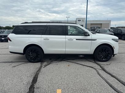 New 2027 Lincoln Navigator L Reserve w/ Jet Appearance Package
