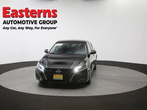Used 2024 Nissan Altima 2.5 SV FWD image 53