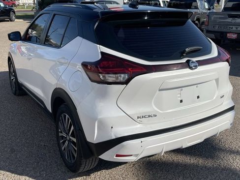 Certified 2021 Nissan Kicks SR w/ SR Premium Package image 4