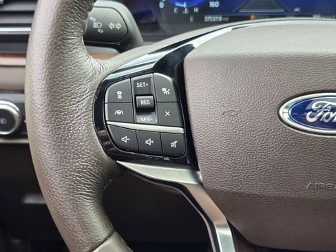 Certified 2022 Ford Explorer King Ranch w/ Technology Package image 26
