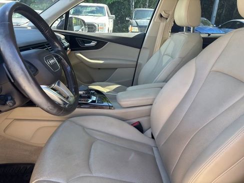 Used 2019 Audi Q7 3.0T Premium Plus w/ Premium Plus Package image 6