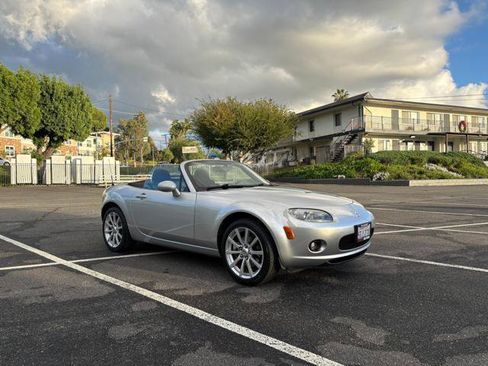 Used 2006 MAZDA MX-5 Miata Sport w/ Suspension Pkg image 24