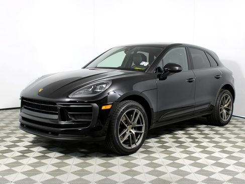 Used 2022 Porsche Macan AWD/4WD image 36