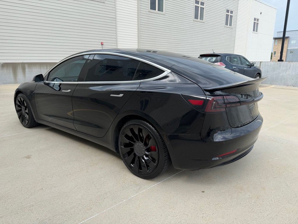 Used 2018 Tesla Model 3 AWD/4WD image 3