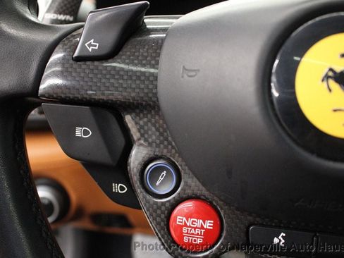 Used 2017 Ferrari GTC4Lusso AWD/4WD image 22