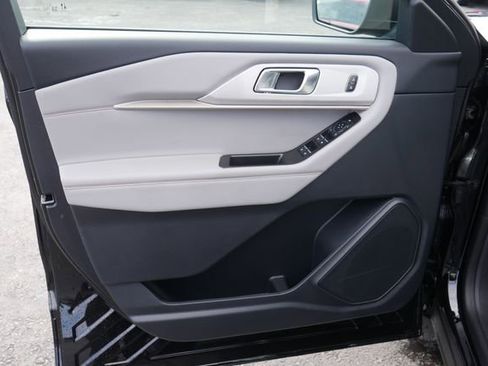 New 2026 Ford Explorer Active AWD/4WD image 14