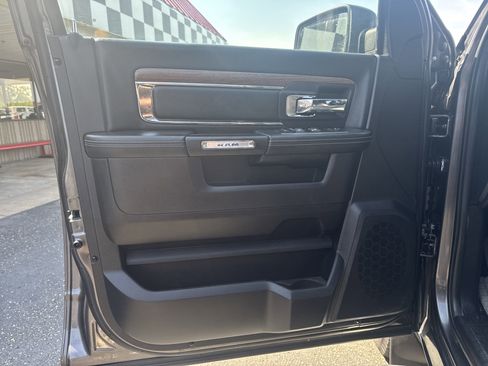 Used 2016 RAM 1500 Laramie w/ Convenience Group image 13