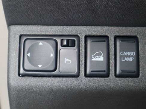 Used 2013 Nissan Frontier PRO-4X AWD/4WD image 54
