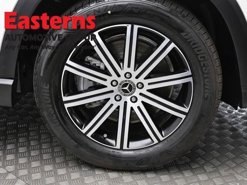 Used 2025 Mercedes-Benz GLE 450e 4MATIC image 31