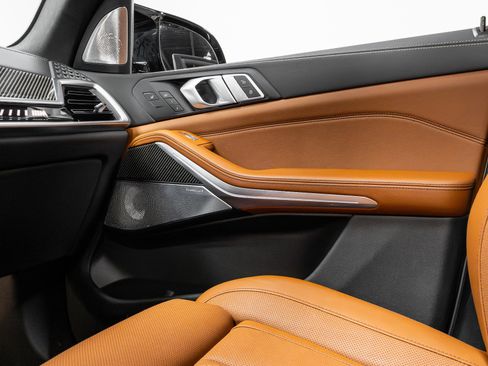 Used 2024 BMW X7 M60i w/ Executive Package image 12