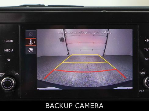 Used 2024 Kia Sportage LX image 15