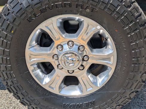 Used 2024 RAM 2500 Big Horn w/ Off Road Package AWD/4WD image 39