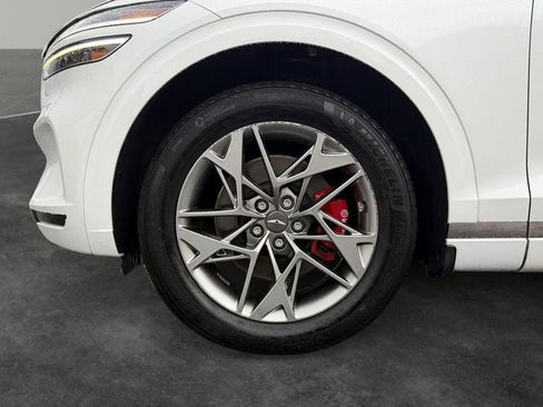 Used 2022 Genesis GV70 2.5T w/ Select Package AWD/4WD image 4
