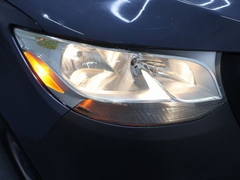 Used 2019 Mercedes-Benz Sprinter 144 image 20