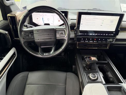 Used 2024 GMC Hummer EV 2X w/ Extreme Off-Road Package AWD/4WD image 8