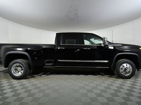 New 2026 Chevrolet Silverado 3500 High Country w/ Technology Package image 15
