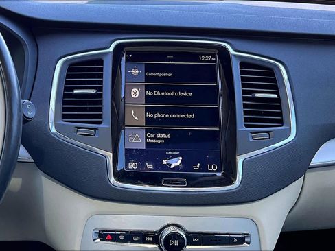 Used 2018 Volvo XC90 T6 Momentum w/ Convenience Package image 7