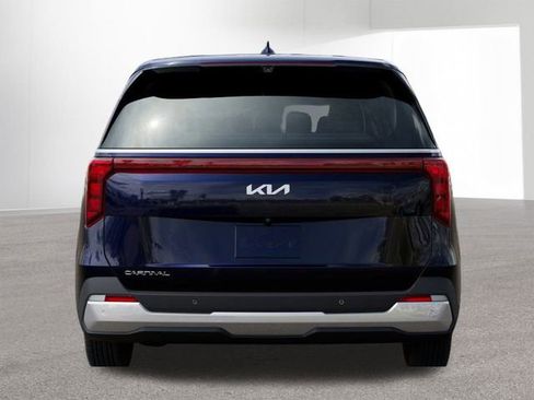 New 2026 Kia Carnival image 16