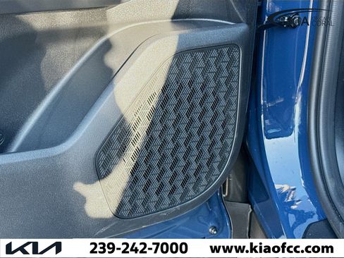 New 2027 Kia Telluride S image 25