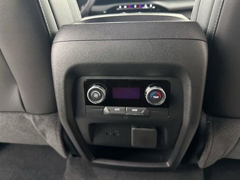 New 2026 Buick Enclave Preferred AWD/4WD image 26