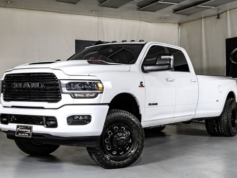 Used 2023 RAM 3500 Laramie w/ Night Edition AWD/4WD image 4