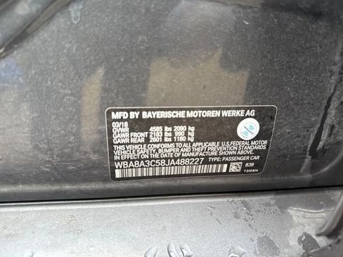 Used 2018 BMW 320i xDrive Sedan w/ Premium Package image 16