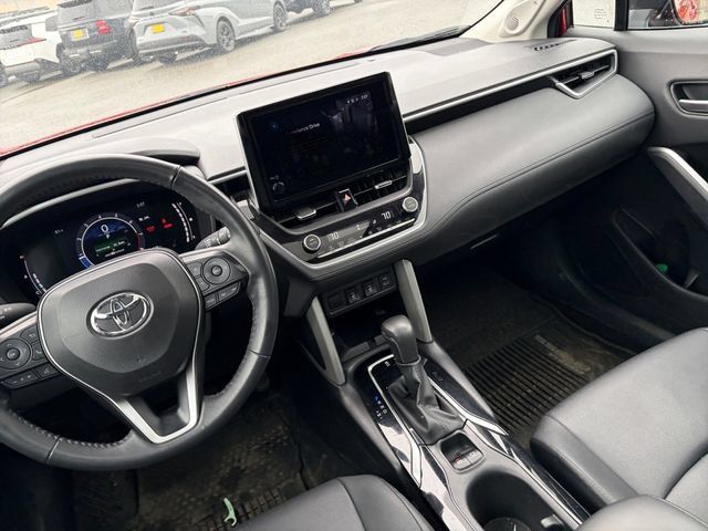 Used 2024 Toyota Corolla Cross XLE w/ Convenience Package AWD/4WD image 18