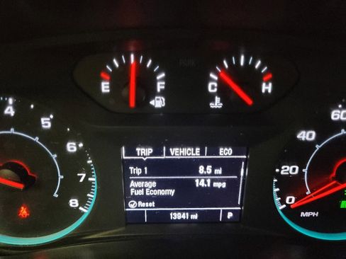 Used 2024 Chevrolet Equinox LS FWD image 23