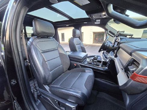 Used 2022 Ford F150 Raptor w/ Raptor 37 Performance Package AWD/4WD image 17