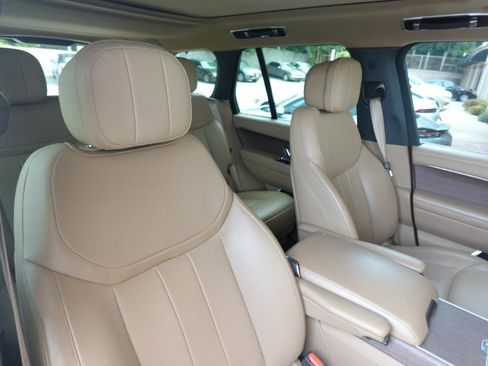Used 2023 Land Rover Range Rover SE AWD/4WD image 15