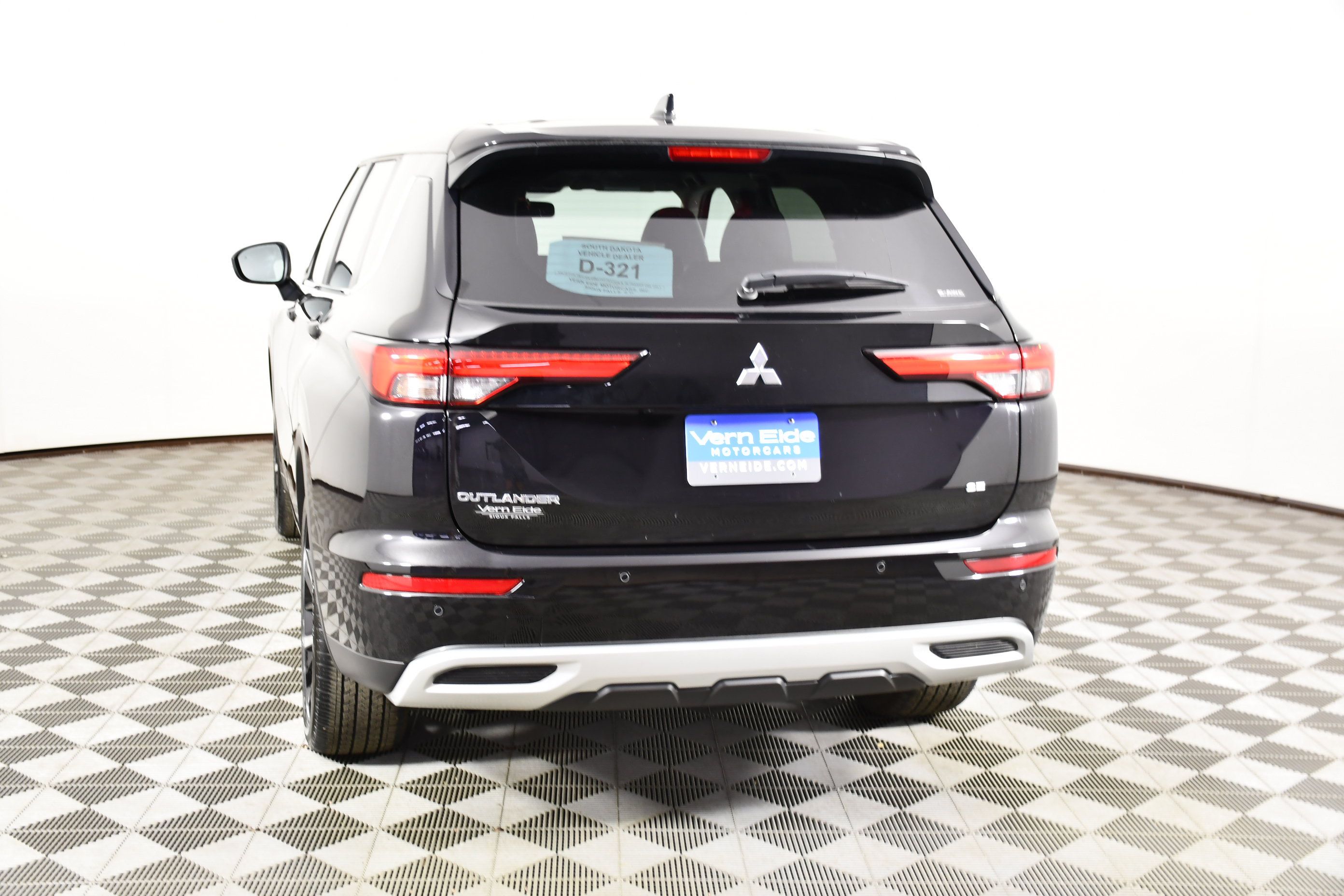 Used 2024 Mitsubishi Outlander SE AWD/4WD image 7