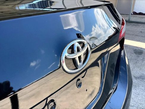 Used 2017 Toyota Corolla LE FWD image 21