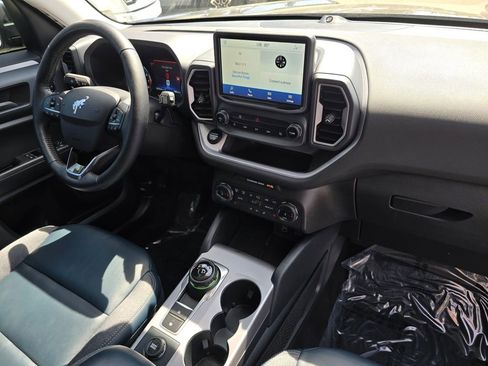 Used 2023 Ford Bronco Sport Outer Banks w/ Tech Package AWD/4WD image 10
