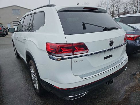 Used 2023 Volkswagen Atlas SE w/ Panoramic Sunroof Package image 3