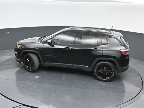 Used 2018 Jeep Compass Altitude image 46