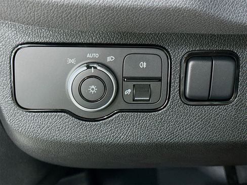 New 2025 Mercedes-Benz Sprinter 2500 image 9