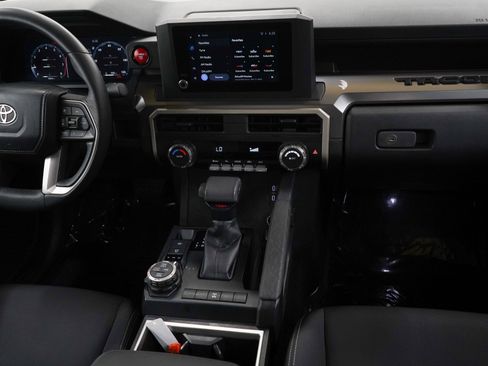 Used 2024 Toyota Tacoma TRD Off-Road image 14