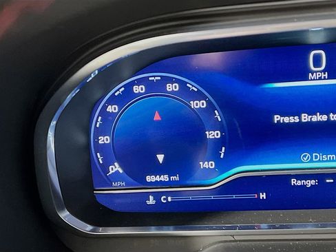 Used 2022 Chevrolet Tahoe RST w/ Luxury Package image 11