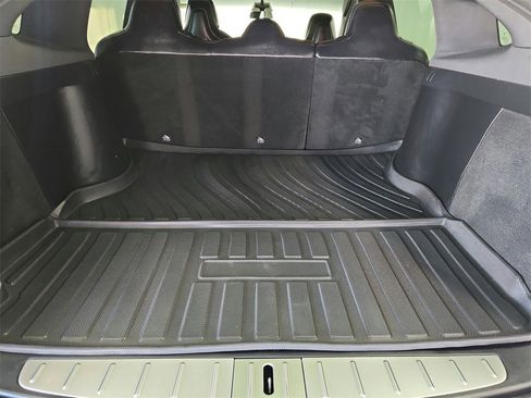 Used 2017 Tesla Model X 100D image 28