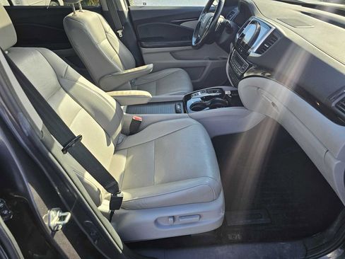 Used 2017 Honda Pilot Elite image 17