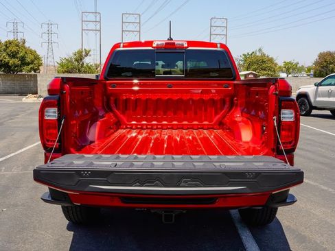New 2026 GMC Canyon AT4 AWD/4WD image 9