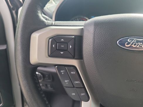 Used 2020 Ford F150 Lariat w/ Equipment Group 502A Luxury image 14