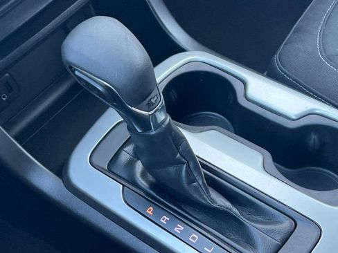 Used 2022 Chevrolet Colorado LT w/ LT Convenience Package image 17