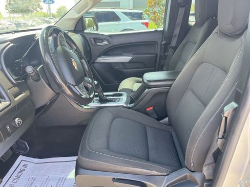 Used 2017 Chevrolet Colorado LT w/ Redline Special Edition RWD image 12