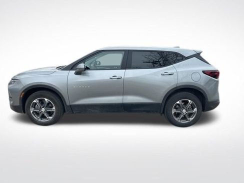 Used 2023 Chevrolet Blazer LT w/ Driver Confidence Package image 2