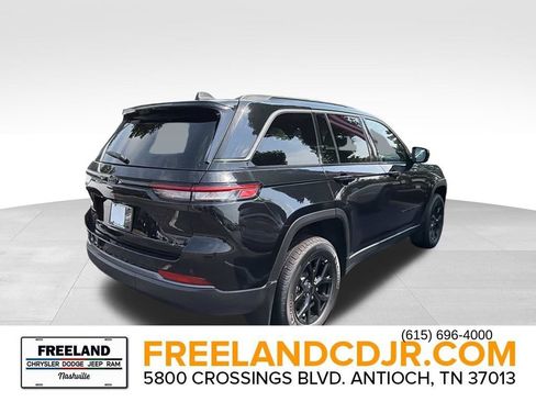 New 2026 Jeep Grand Cherokee Altitude AWD/4WD image 2